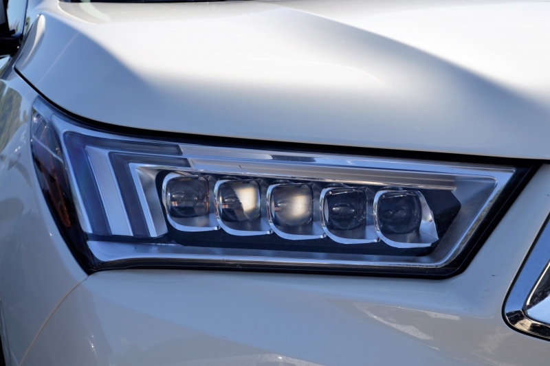 concession-SEILLANS-min_acura-headlamp-2834131